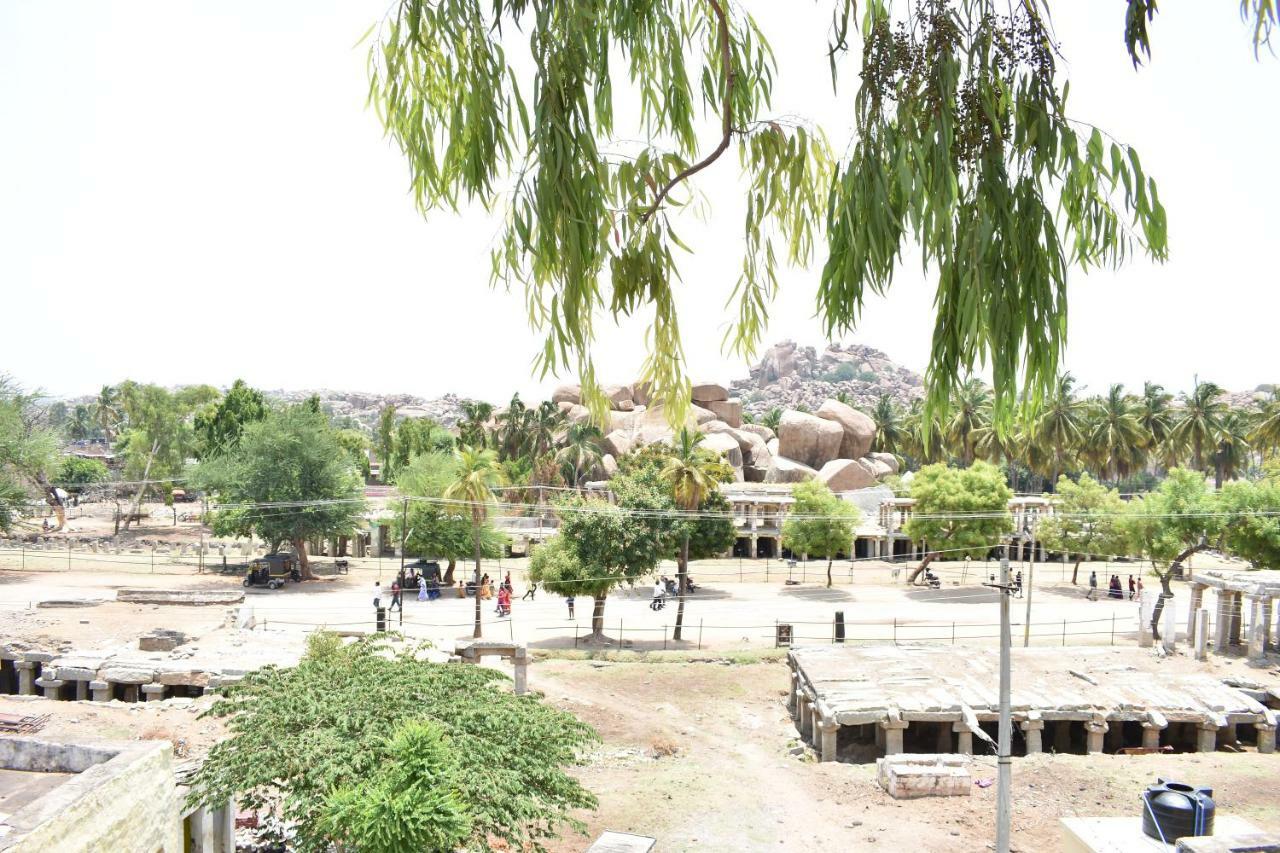 Ranjana Guesthouse Hampi Exteriör bild